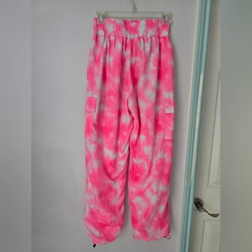 Forever 21 Pink Joggers with Elastic Waist and Cuffed Ankle